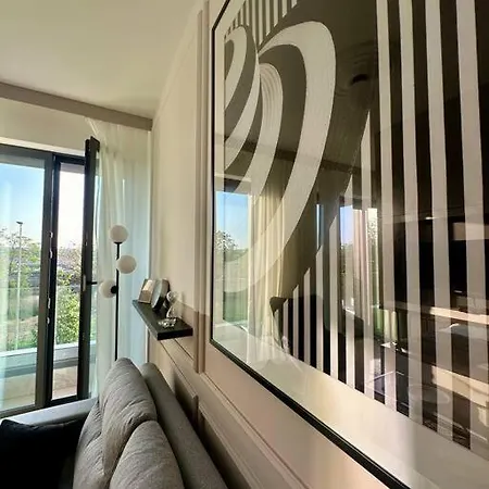 Novi Dorcol With Garage Апартаменты